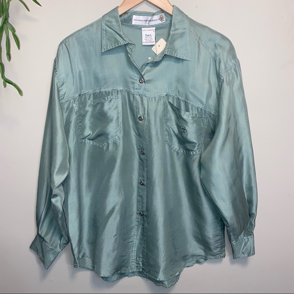 NWT Gloria Vanderbilt Vintage Pure Silk button Down